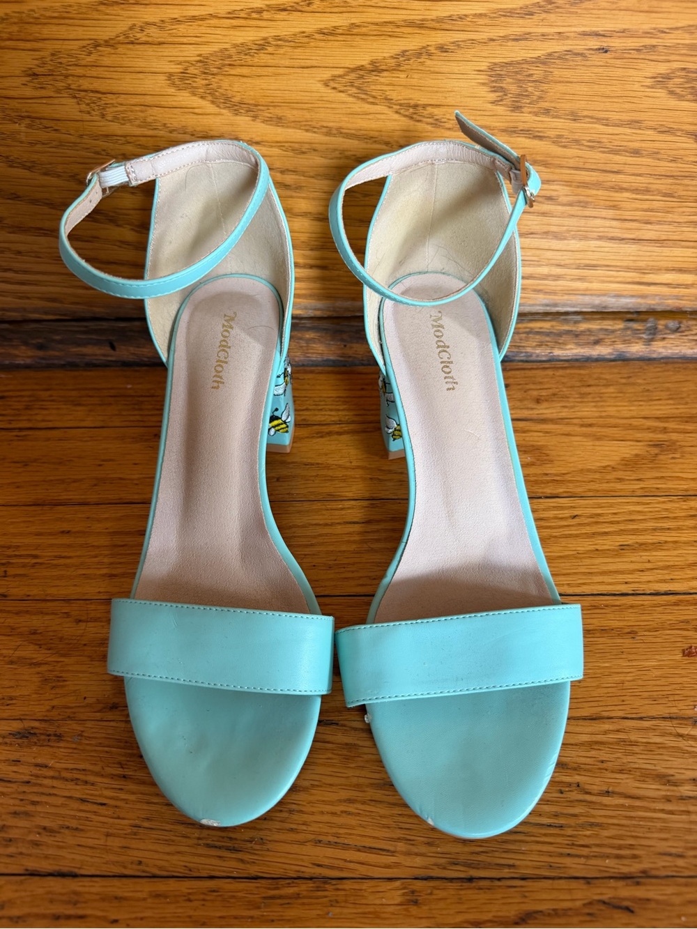Mint Bee Block Heel Sandals with Ankle Strap - Picture 2 of 8